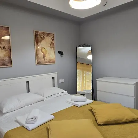 Loppet 아파트 스클라르스카포렘바